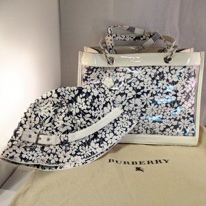Rare Burberry Reversable Purse Tote with Hat